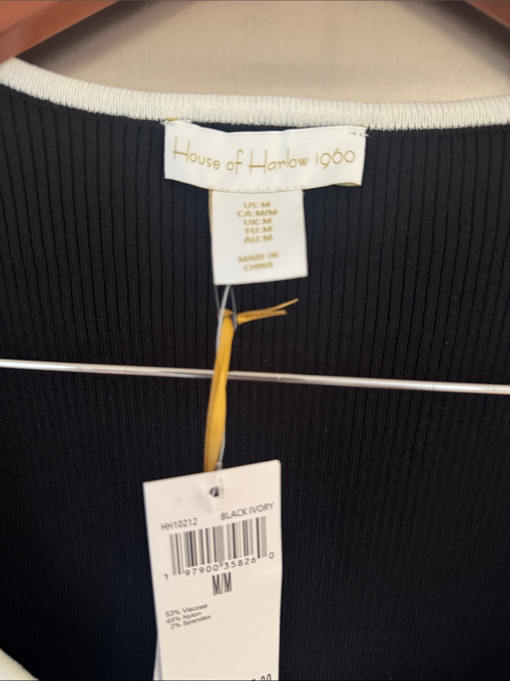 House of Harlow 1960 Ribbed Contrast Trim Knit Top NWT Black Ivory Size M - Picture 4 of 5